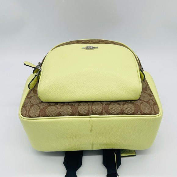 Coach Court Backpack in Signature Canvas - Picture 2 of 12